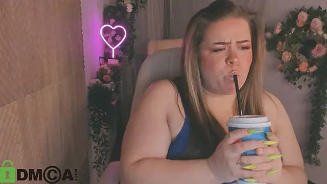 Snapshot of Sheila_queen_ chatting on March 6, 2025, 8:59 pm Sheila queen online show from March 6, 2025, 8:59 pm