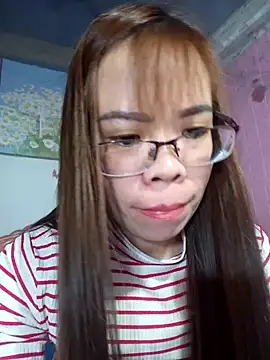 Snapshot of __Mai-love19__ chatting on February 13, 2025, 1:05 pm Mai-love19 online show from February 13, 2025, 1:05 pm