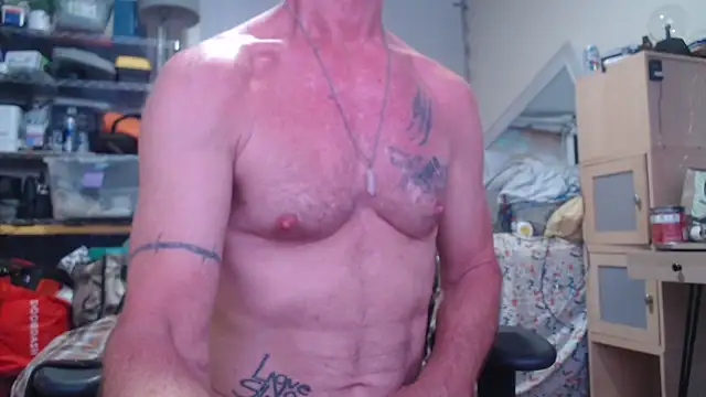 Snapshot of lovenoslut2 chatting on November 13, 2025, 12:26 pm lovenoslut2 online show from November 13, 2025, 12:26 pm