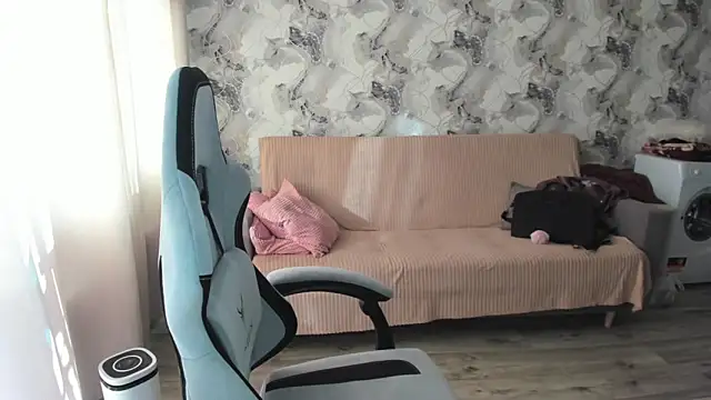 Snapshot of Lis_Kollen chatting on September 30, 2025, 10:09 am Lis Kollen online show from September 30, 2025, 10:09 am