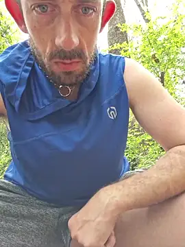 Snapshot of afTerparTycloudz chatting on April 3, 2026, 5:55 pm afTerparTycloudz online show from April 3, 2026, 5:55 pm