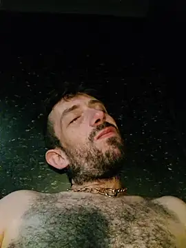 Snapshot of afTerparTycloudz chatting on April 12, 2026, 4:50 am afTerparTycloudz online show from April 12, 2026, 4:50 am