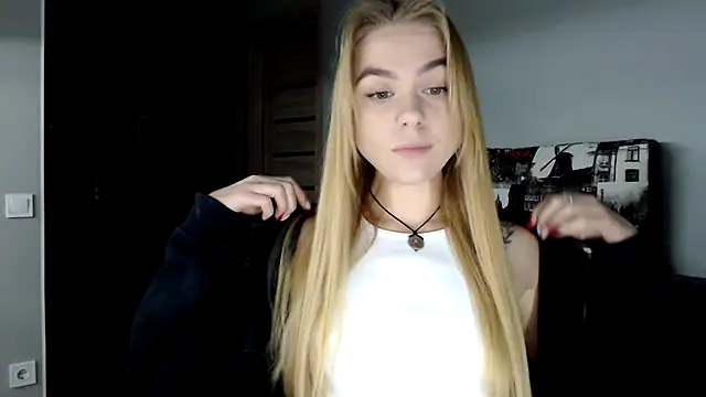 Snapshot of Sunbeam_ chatting on December 3, 2024, 7:11 pm Sunbeam online show from December 3, 2024, 7:11 pm