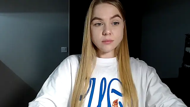 Snapshot of Sunbeam_ chatting on February 5, 2025, 11:39 pm Sunbeam online show from February 5, 2025, 11:39 pm