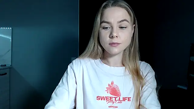 Snapshot of Sunbeam_ chatting on November 23, 2025, 5:02 pm Sunbeam online show from November 23, 2025, 5:02 pm