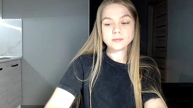 Snapshot of Sunbeam_ chatting on February 10, 2026, 10:25 pm Sunbeam online show from February 10, 2026, 10:25 pm