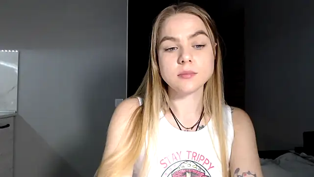 Snapshot of Sunbeam_ chatting on February 12, 2026, 4:24 pm Sunbeam online show from February 12, 2026, 4:24 pm