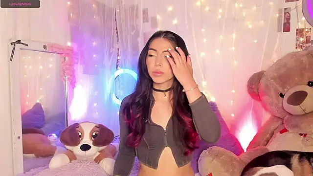 natalie jaensen online show from March 15, 2026, 11:33 pm