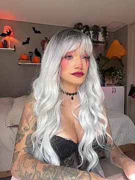 DaniDusan  online show from October 20, 2025, 6:52 pm