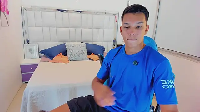 Edwin Blaz online show from October 5, 2025, 3:49 am