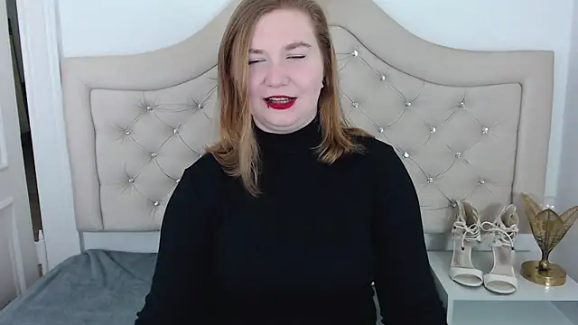 LaraDream online show from February 7, 2025, 10:20 pm