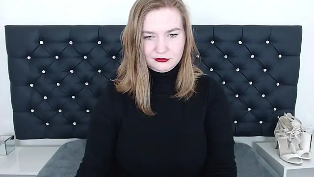 LaraDream online show from March 5, 2025, 11:27 pm