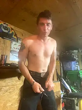 DillPie online show from September 10, 2025, 2:44 am