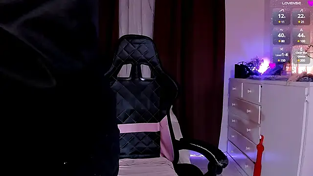 KeishaDanger  online show from January 30, 2025, 11:55 pm