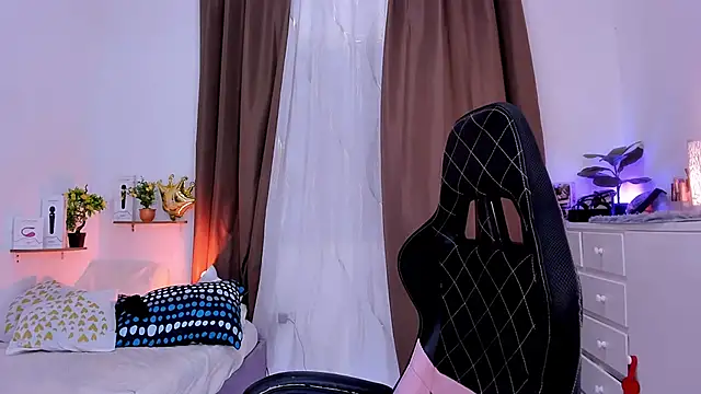 KeishaDanger  online show from March 5, 2025, 4:34 am