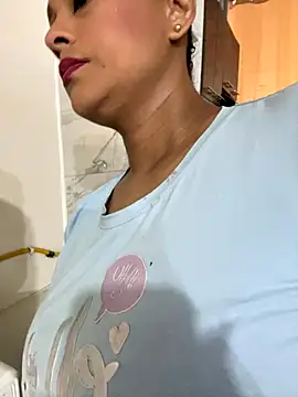 Snapshot of sofia_xxx02 chatting on December 1, 2025, 12:10 pm sofia xxx02 online show from December 1, 2025, 12:10 pm