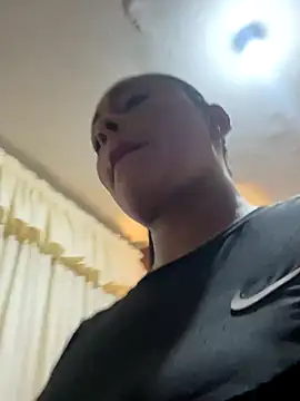 Snapshot of sofia_xxx02 chatting on December 4, 2025, 12:14 pm sofia xxx02 online show from December 4, 2025, 12:14 pm