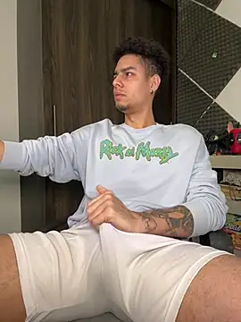 bigryann23 online show from March 12, 2026, 2:45 pm