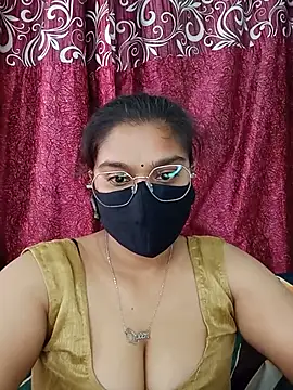 Snapshot of Jasmine_jaaan chatting on May 19, 2026, 4:19 am Jasmine jaaan online show from May 19, 2026, 4:19 am